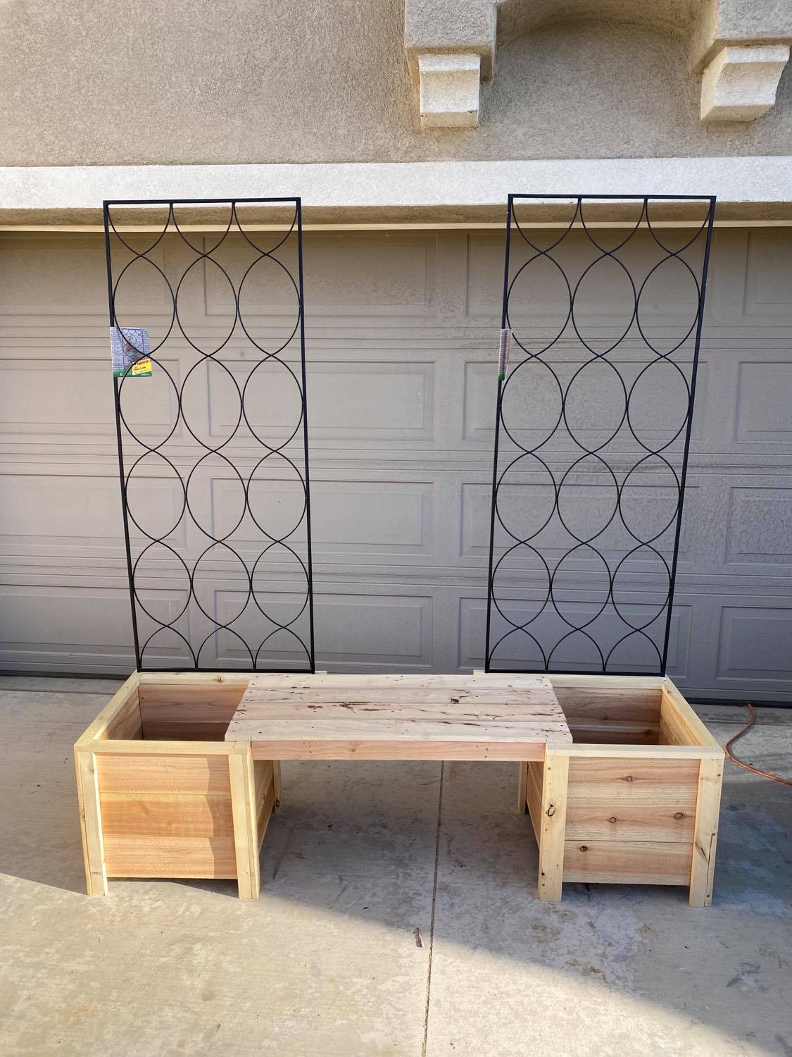 Planter Box Bench with trellis Ana White